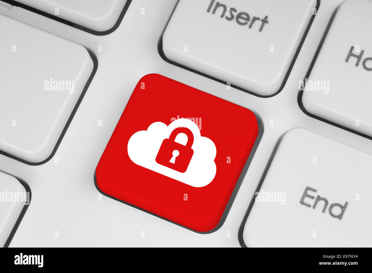 Cloud computing security concept sur le bouton clavier rouge close-up Banque D'Images
