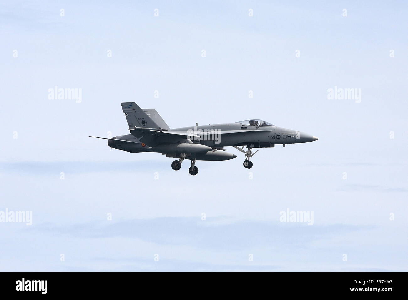 Un Mc Donnell Douglas EF-18A + Hornet de l'armée de l'air Espagnole, arrivant sur la terre. Banque D'Images