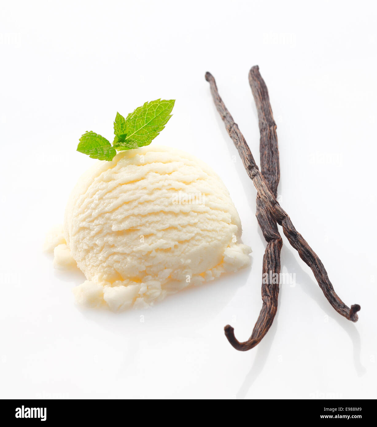 Icecream crème vanille séchée et utilisée comme ingrédient aromatisant au cours de la fabrication Banque D'Images