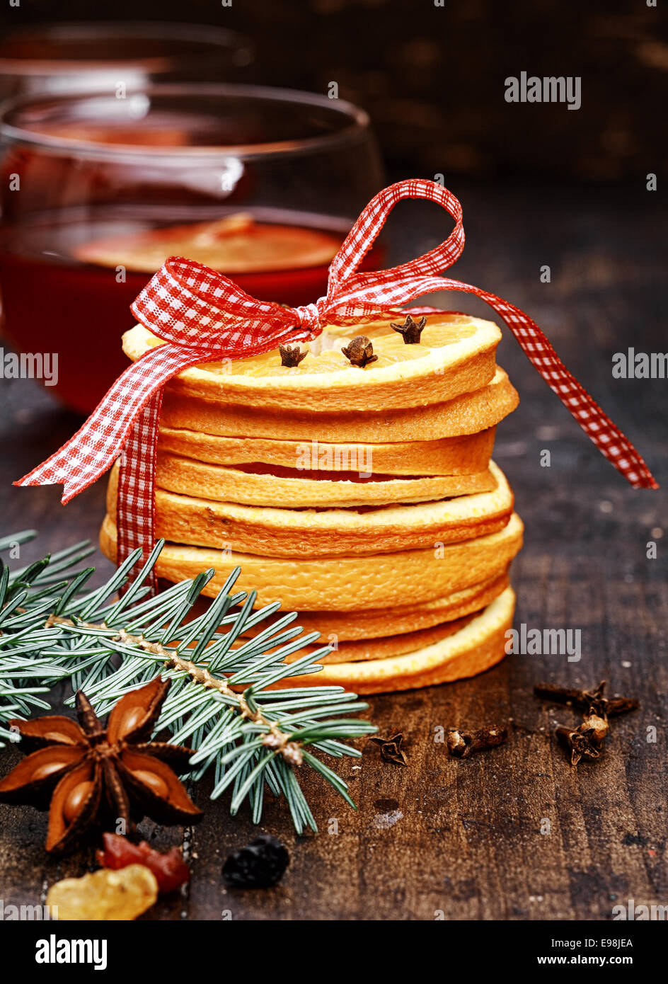 Crêpes pour organiser Macro Maison de Noël sur table en bois Vintage Banque D'Images