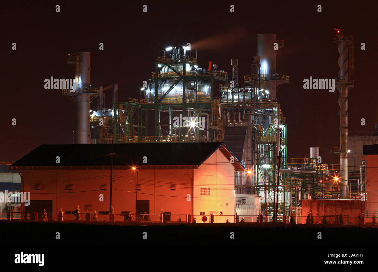 Raffinerie pétrochimique warehouse Banque D'Images