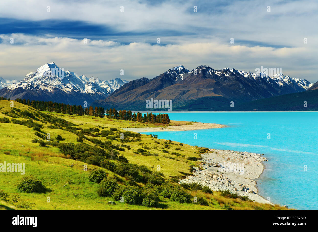 Le lac Pukaki et le Mont Cook, Nouvelle-Zélande Banque D'Images