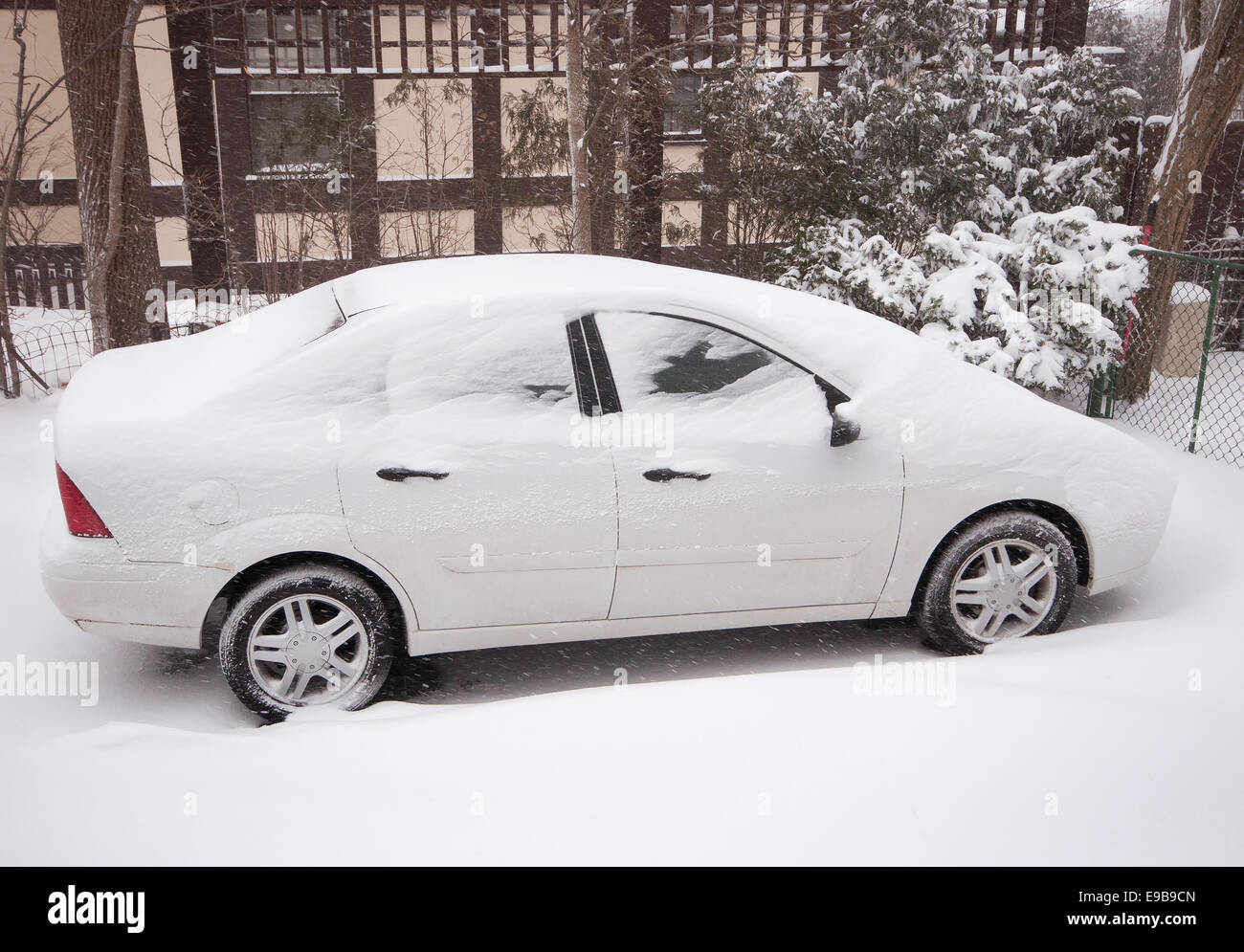 Par la neige après l'entrée de la tempête Banque D'Images