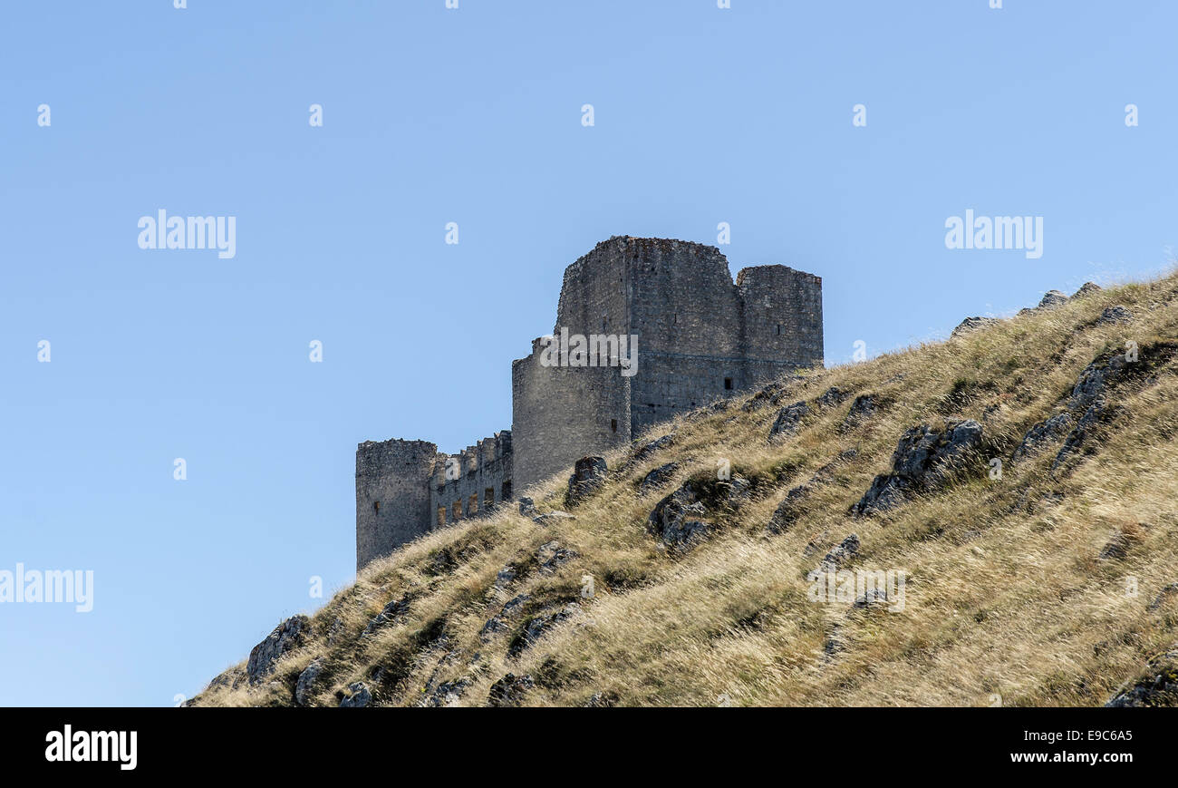 Le fantastique "Rocca Calascio' château l'un des plus élevés des châteaux en Italie situé dans le Parc National du Gran Sasso. Banque D'Images