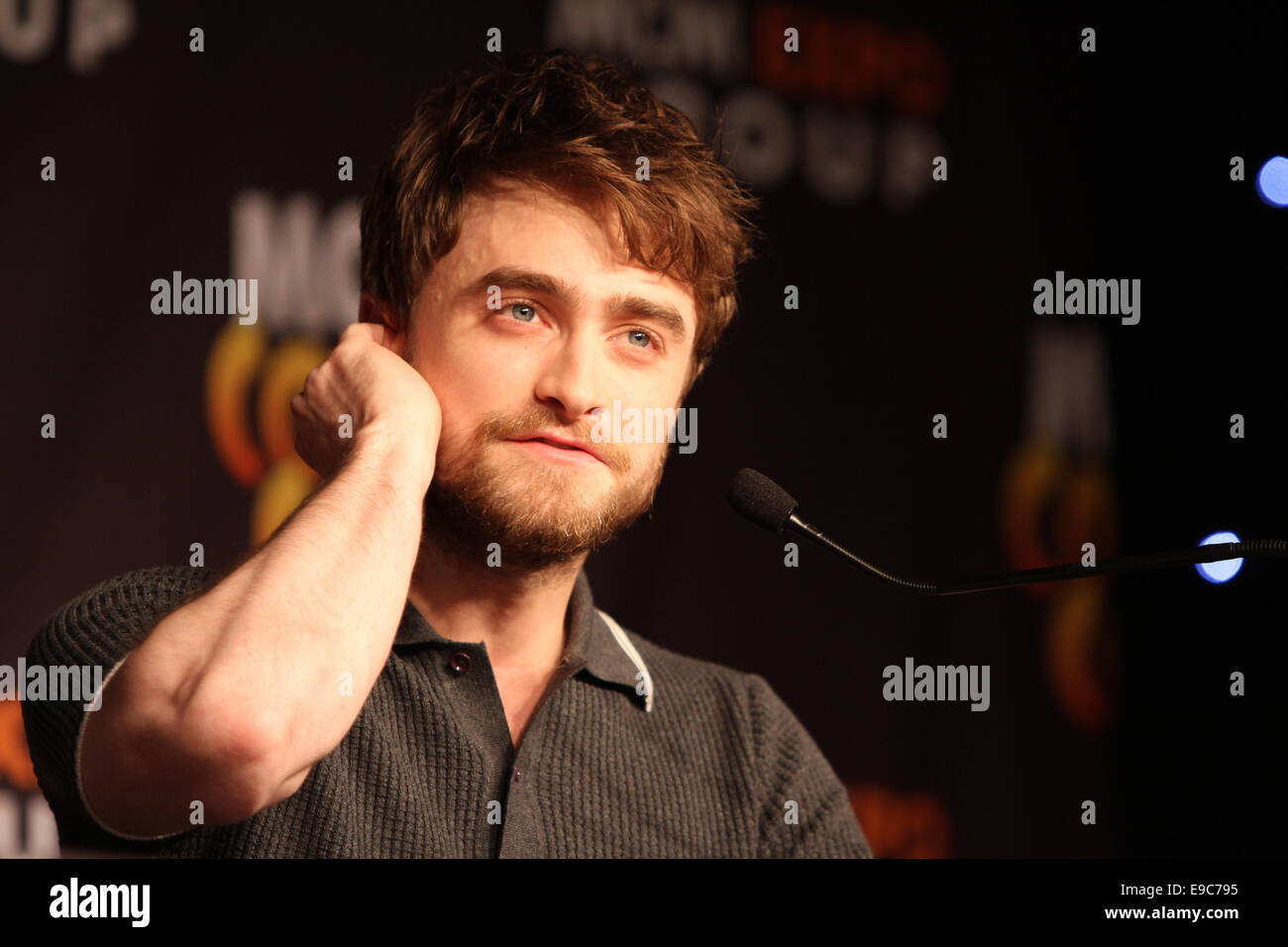 Londres, Royaume-Uni. 24 Oct, 2014. Daniel Radcliffe participe à la MCM London Comic Con convention promouvoir son nouveau film cornes au centre Excel London 24/10/2014 Credit : Theodore liasi/Alamy Live News Banque D'Images