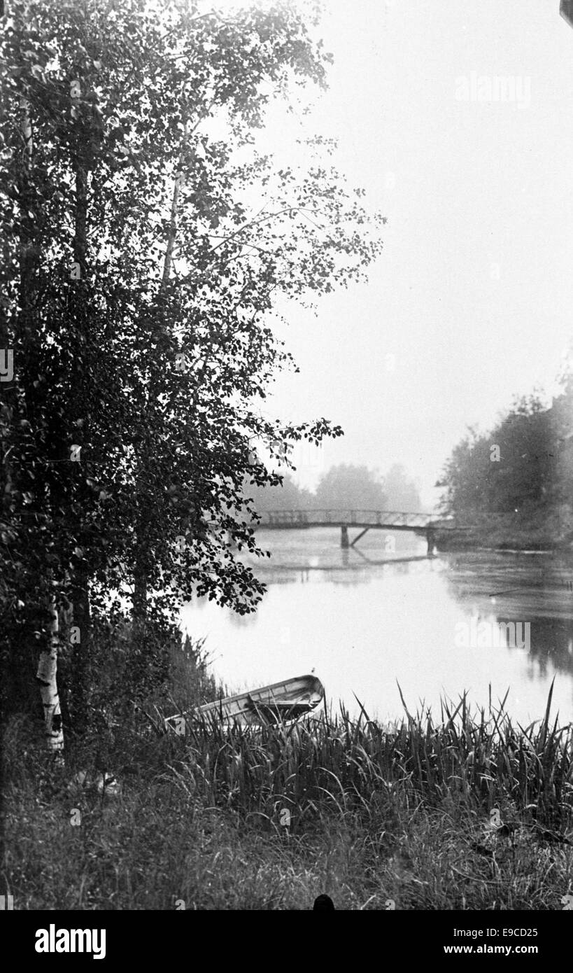 Cette image est associée à un lieu ou un événement inconnu en Finlande, capturé par la collection Svenska Litteratursällskapet. Il s'agit probablement d'une image historique d'un lieu remarquable mais non identifié en Finlande. Banque D'Images Cette image est associée à un lieu ou un événement inconnu en Finlande, capturé par la collection Svenska Litteratursällskapet. Il s'agit probablement d'une image historique d'un lieu remarquable mais non identifié en Finlande. Banque D'Images
