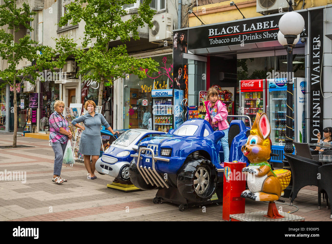 Des animations pour les enfants dans les rues de Pomorie, Bulgarie, Europe. Banque D'Images