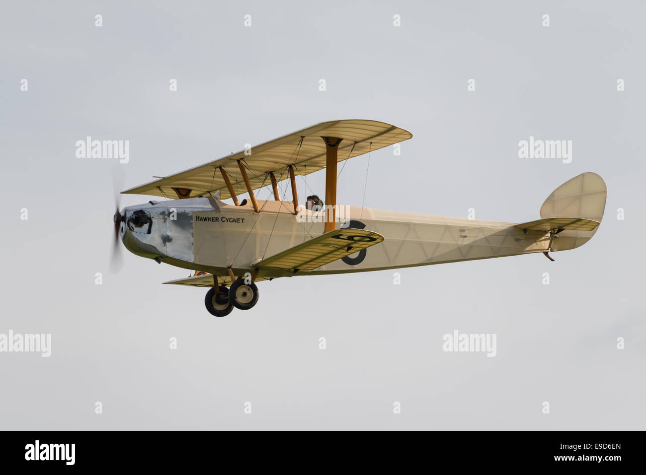 Biggleswade UK - 5 octobre, 2014 : Hawker Cygnet vintage au biplan Shuttleworth Collection Airshow Banque D'Images