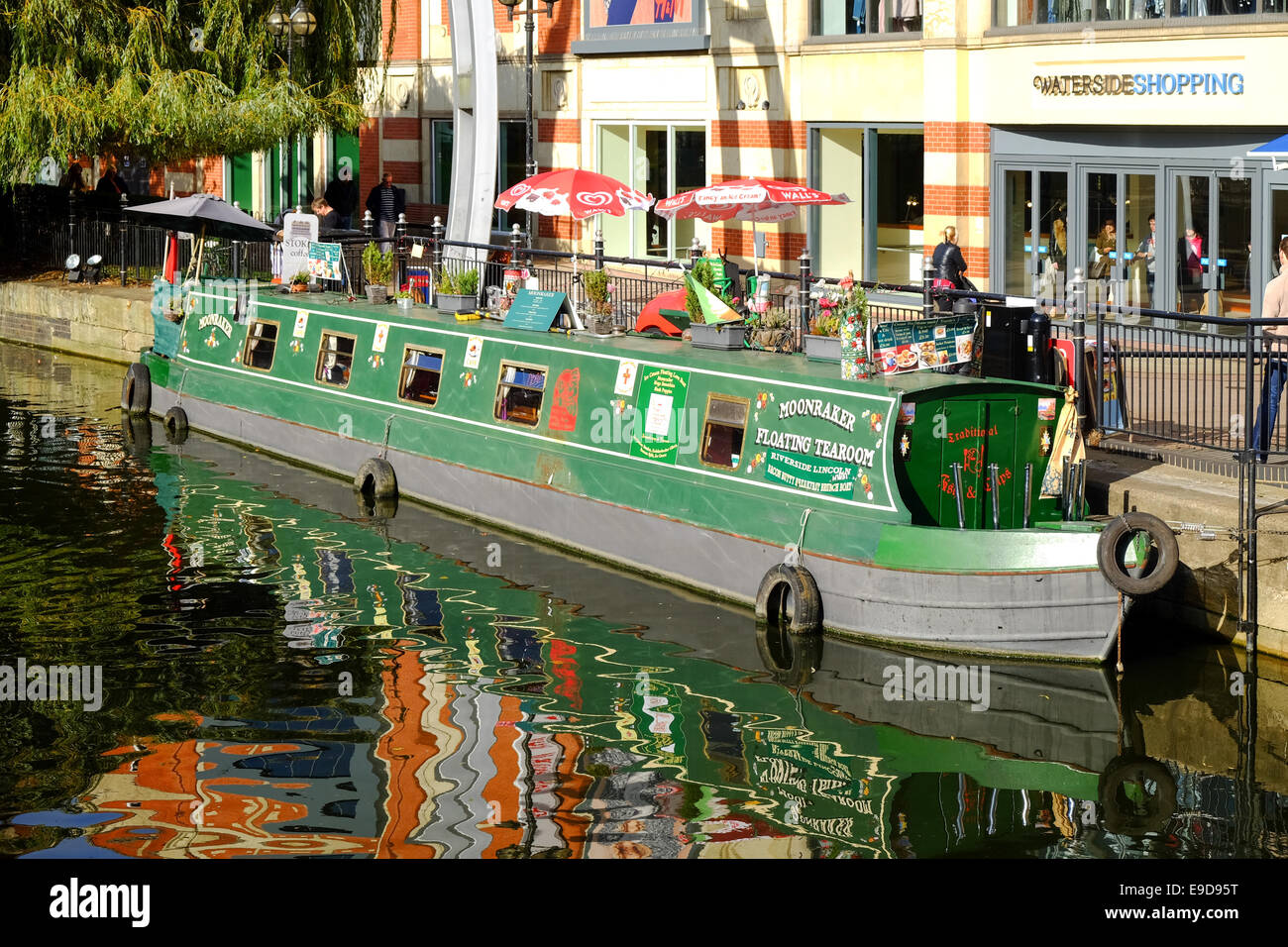 Péniche sur la rivière Witham, Ville de Lincoln ,UK . Banque D'Images