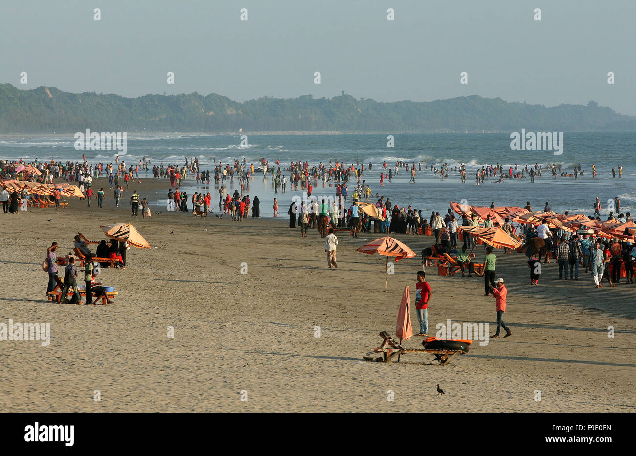 Le Bangladesh, Cox Bazaar 16 octobre 2014. Bazar de Cox la plus longue plage de la mer de sable naturel. Banque D'Images