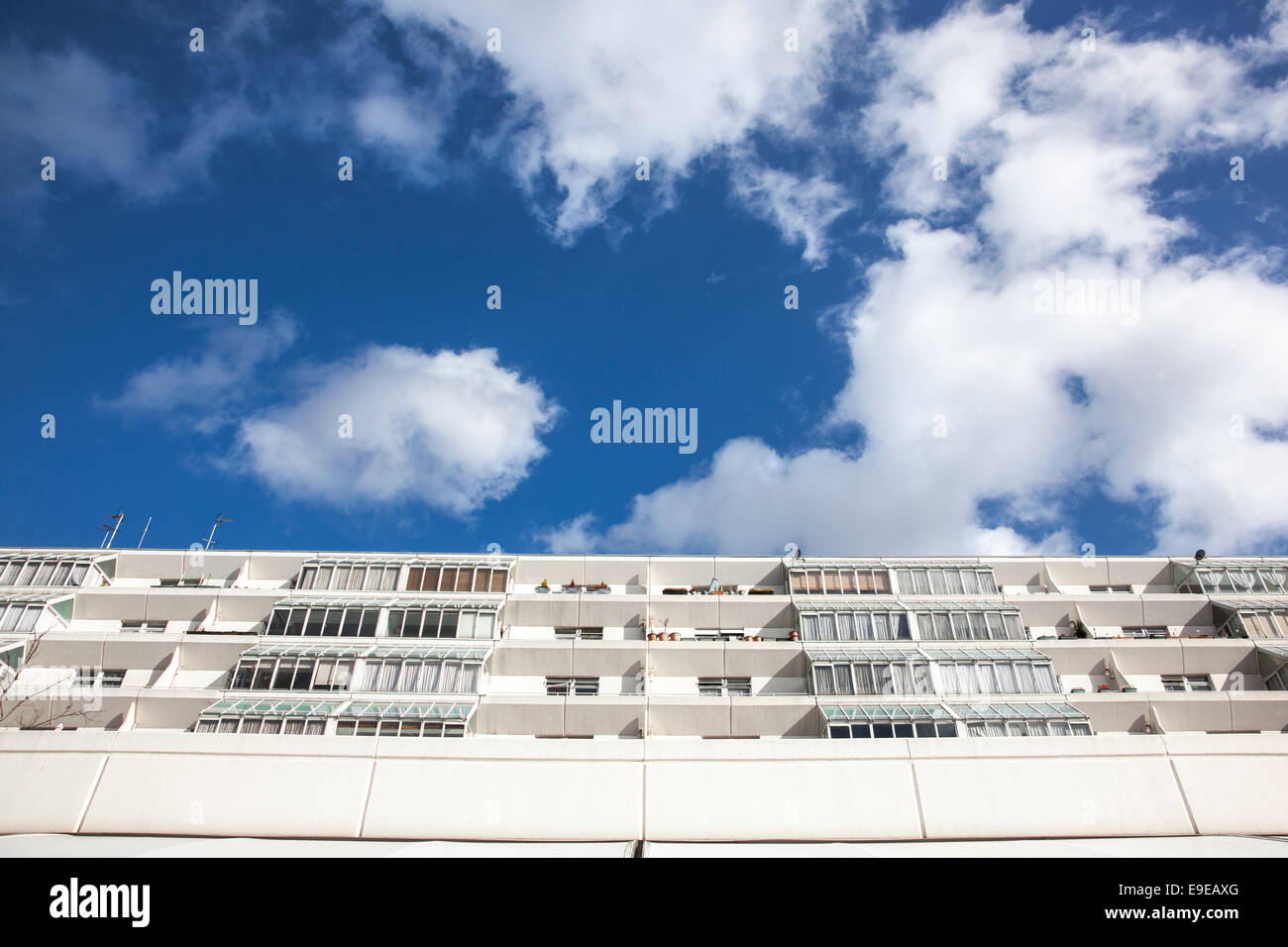 Le Brunswick Centre, Londres, Angleterre - grade II estate conçue par Patrick Hodgkinson dans un style brutaliste Banque D'Images