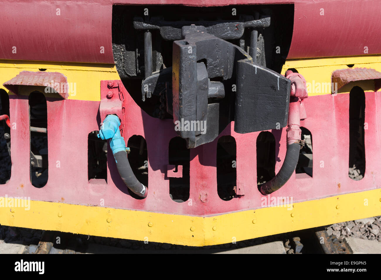 Vue rapprochée du rail Cleaner, ou pilote d'un catcher vache vieille locomotive Banque D'Images