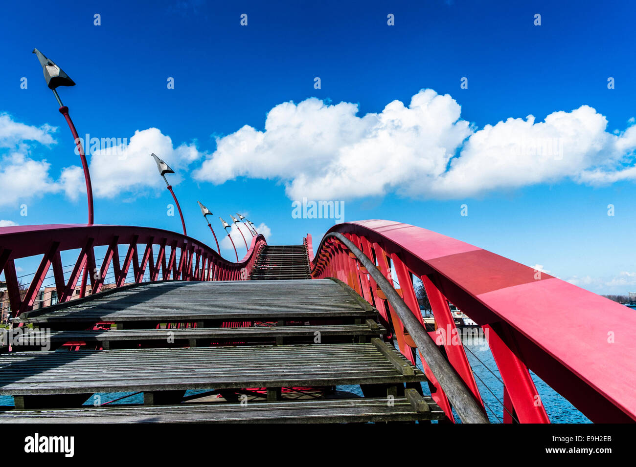 Pont Rouge entre Bornéo et Sporenburg Eiland Eiland, Amsterdam, Eastern Docklands, province de la Hollande du Nord, Pays-Bas Banque D'Images