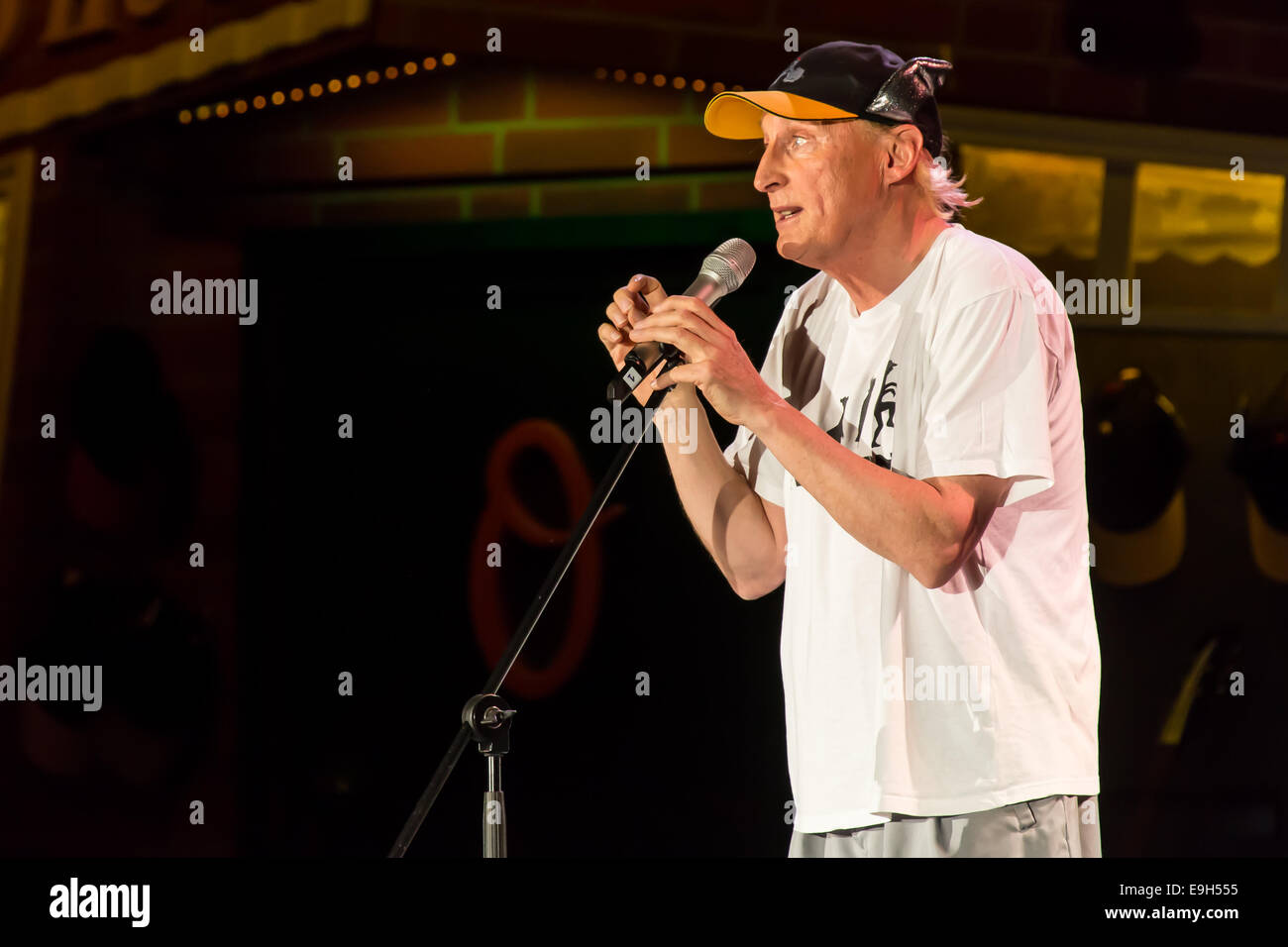 L'humoriste allemand Otto Waalkes live au Stadthalle festival hall, Entlebuch, Canton de Lucerne, Suisse Banque D'Images