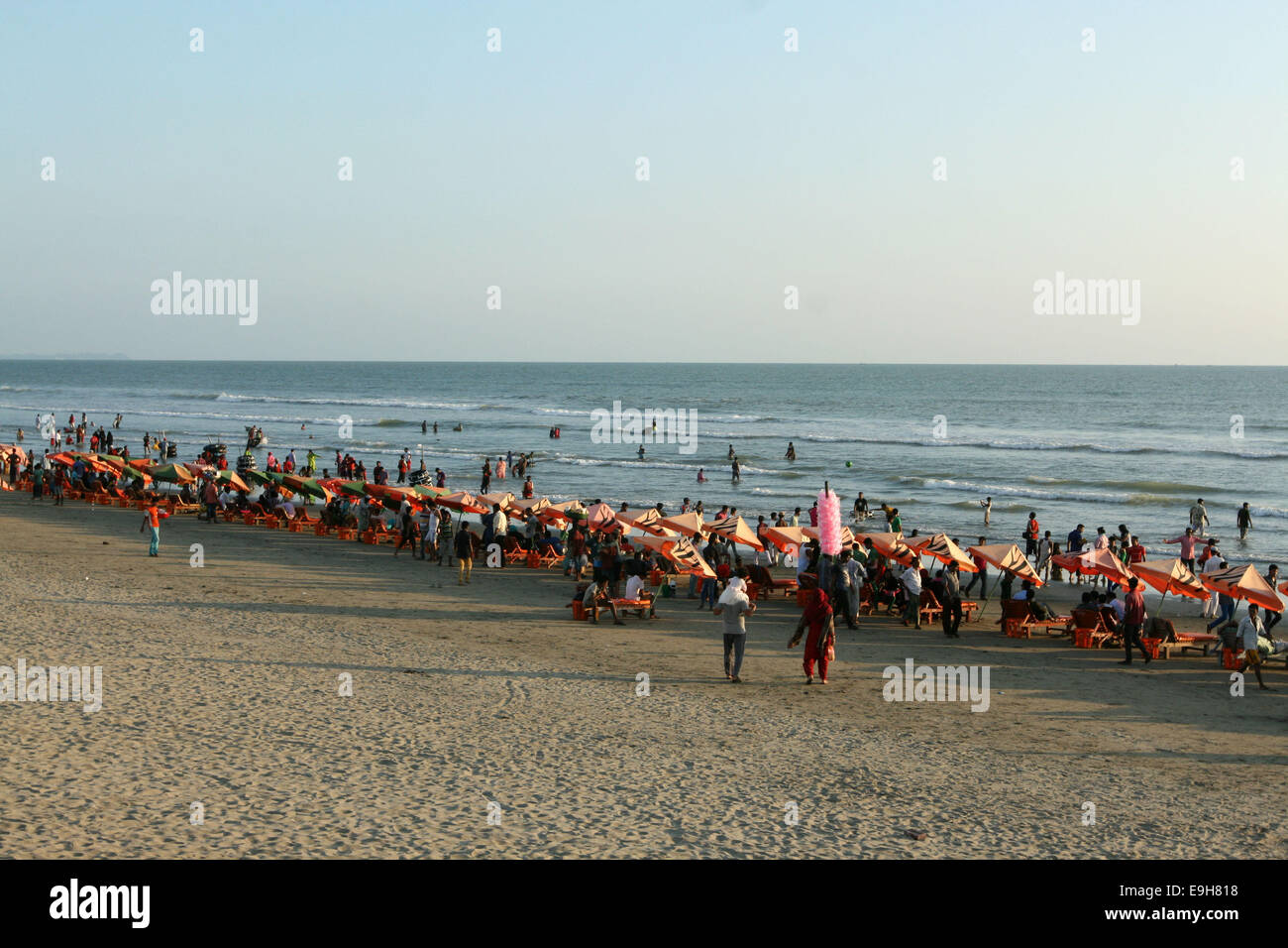 Le Bangladesh, Cox Bazaar 16 octobre 2014. Bazar de Cox la plus longue plage de la mer de sable naturel. Banque D'Images