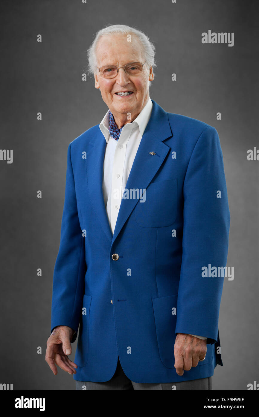 Nicholas Parsons, CBE, la radio et présentateur de télévision et comédien, à l'Edinburgh International Book Festival 2014. Banque D'Images