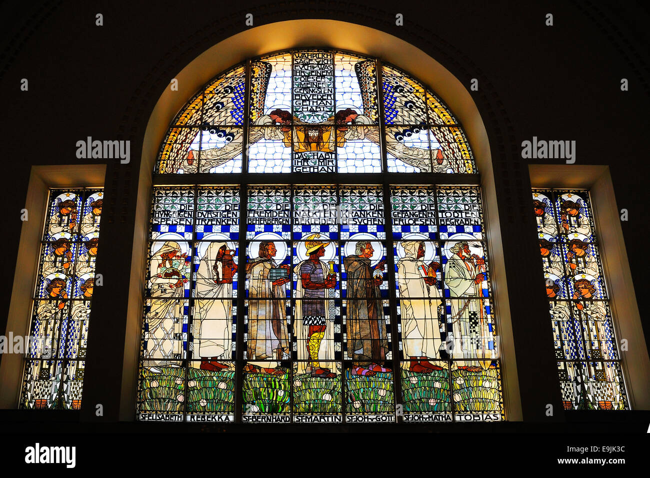 Vitraux de l'artiste Koloman Moser de l'église saint Léopold à Steinhof, 1904-1907, Vienne, l'État de Vienne Banque D'Images