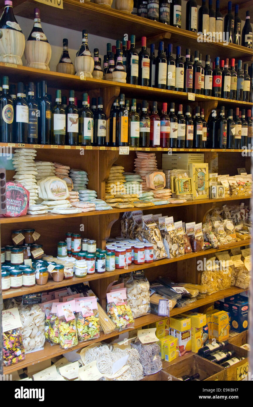 Gourmet food shop, San Gimignano, Sienne, Toscane, Italie Banque D'Images
