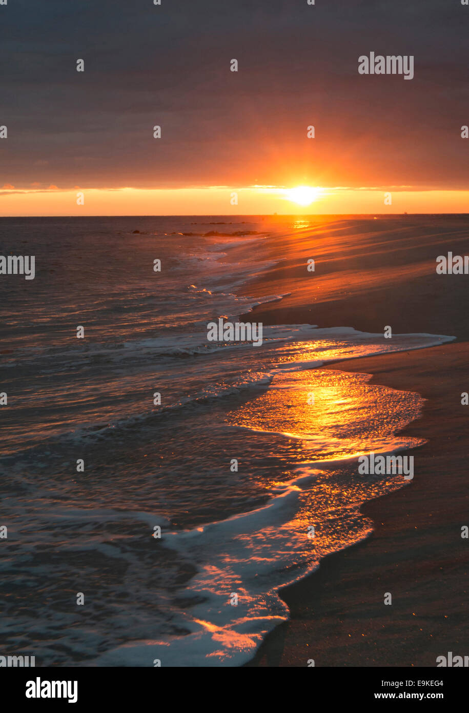 Coucher du soleil sur la plage de Cape May, New Jersey USA Banque D'Images