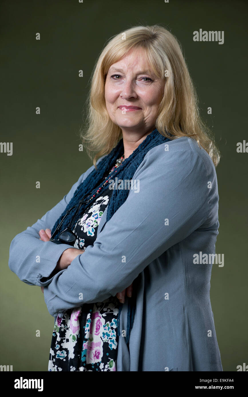 L'historien britannique, auteur et ex-actrice Helen Rappaport apparaît au Edinburgh International Book Festival. Banque D'Images