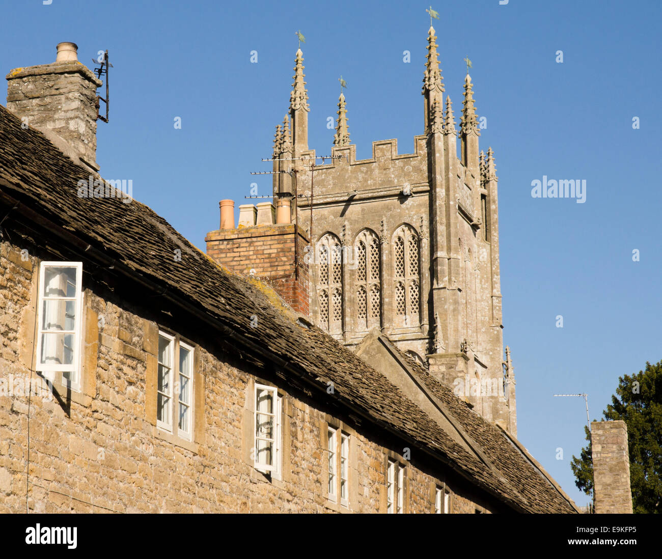 Mells un village dans la campagne du Somerset England UK St Andrew's Church Tower Banque D'Images