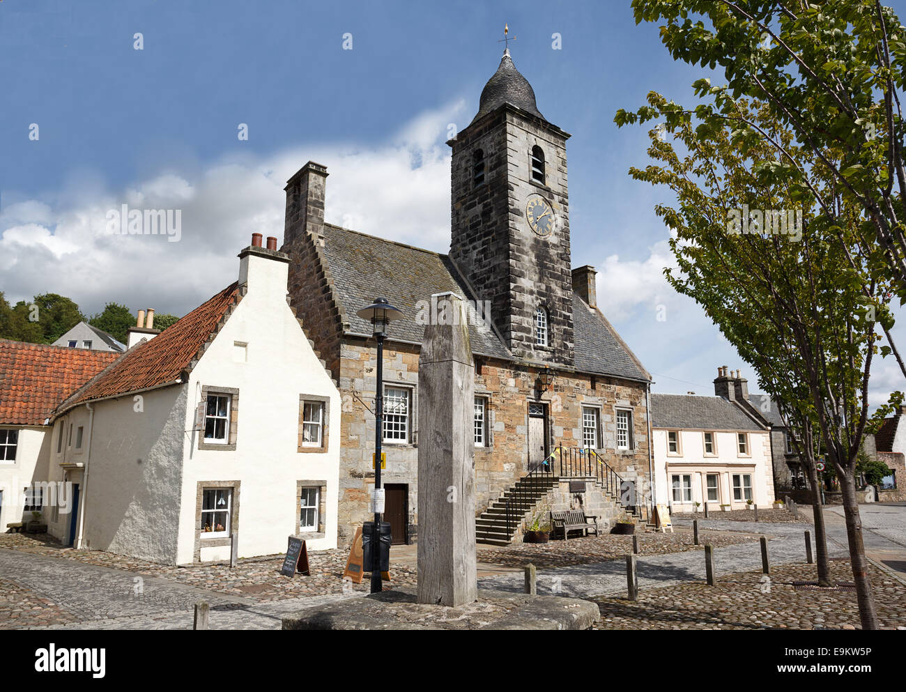 Le village de Culross dans le Fife, en Écosse. Cuileann gaélique : Ros Banque D'Images