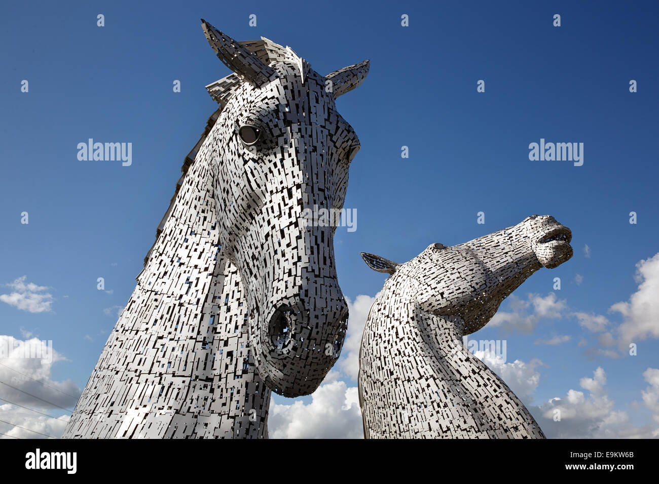 Les Kelpies sculptures à Falkirk, Ecosse, conçu par Andy Scott. Banque D'Images