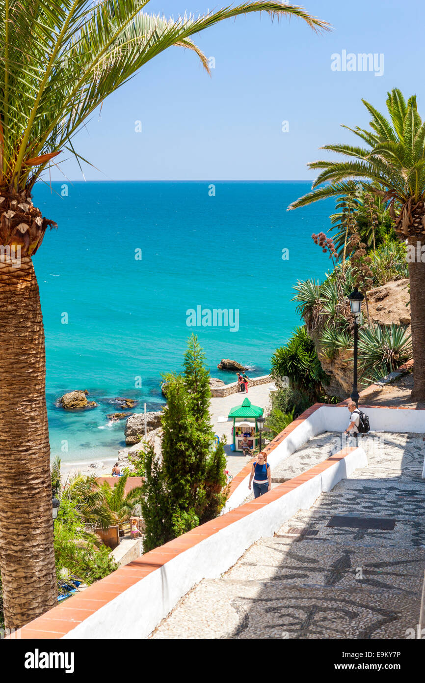 Balcon de Europa (Balcon de l'Europe), Nerja, Costa del Sol, la province de Malaga, Andalousie, Espagne, Europe. Banque D'Images