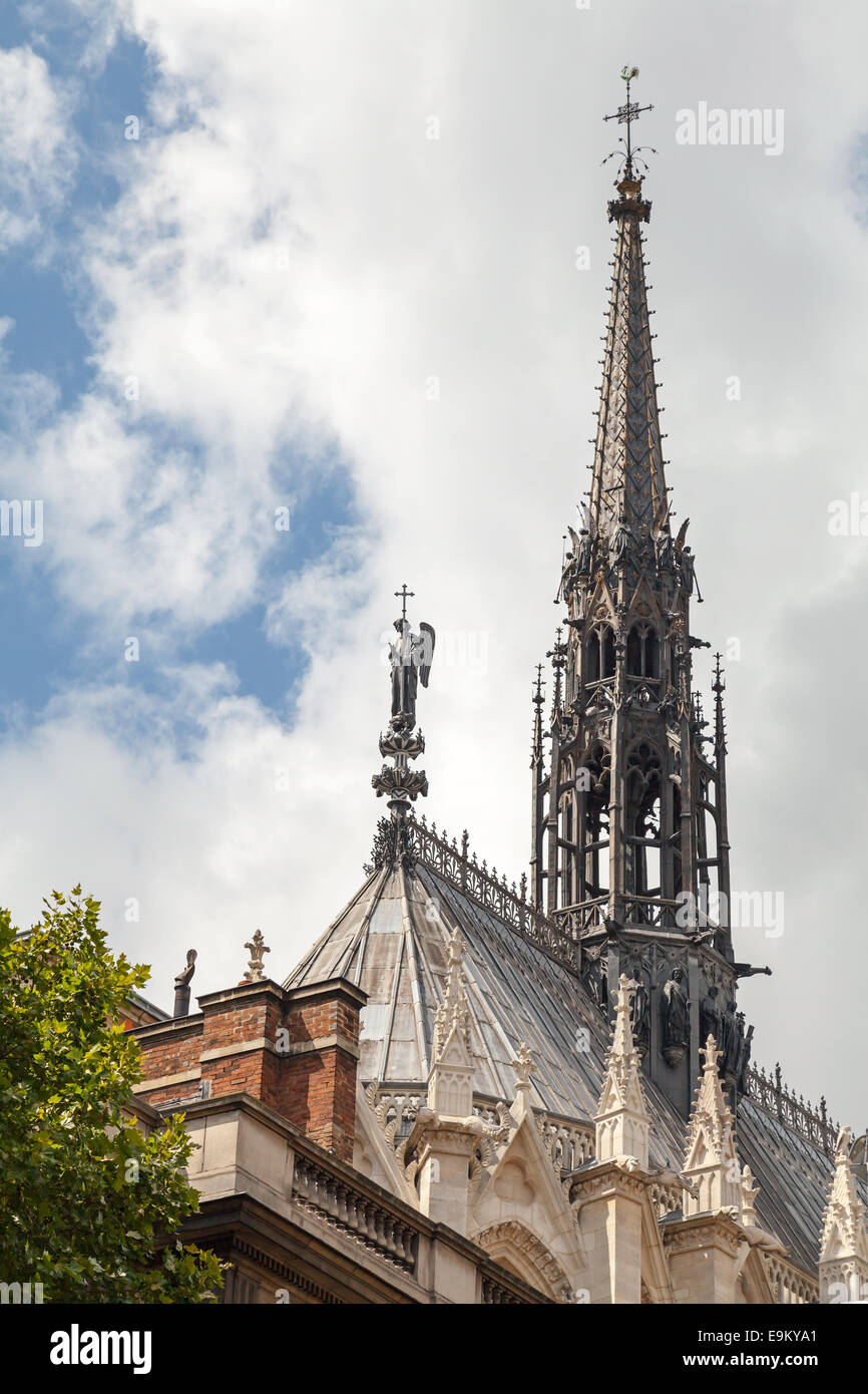 Flèche de la Sainte-Chapelle. Chapelle gothique, la Sainte Chapelle est inscrite à l'île de la Cité île dans le centre de Paris, France Banque D'Images