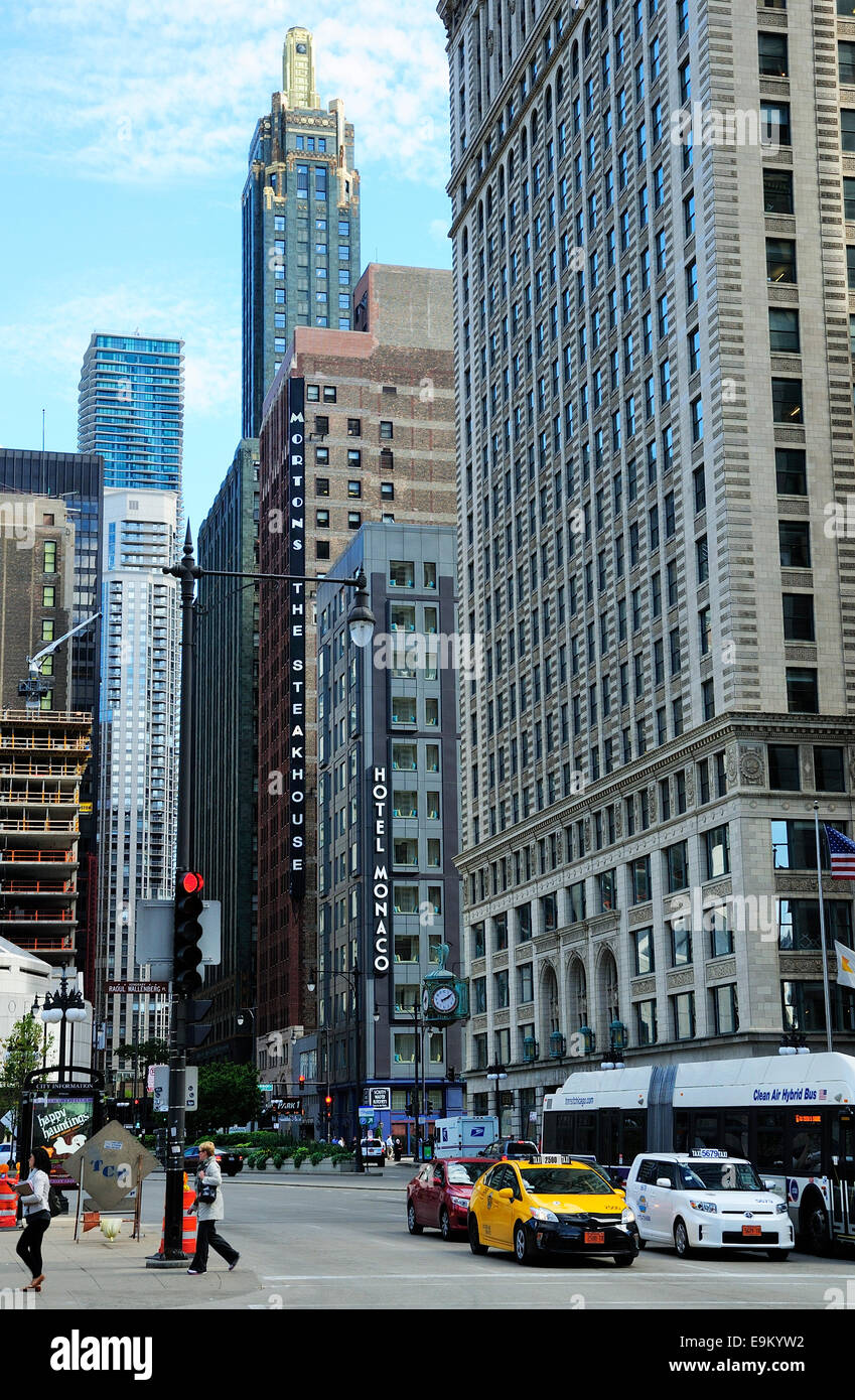 L'Architecture de Chicago Wacker Dr / Mortons Steak House Banque D'Images