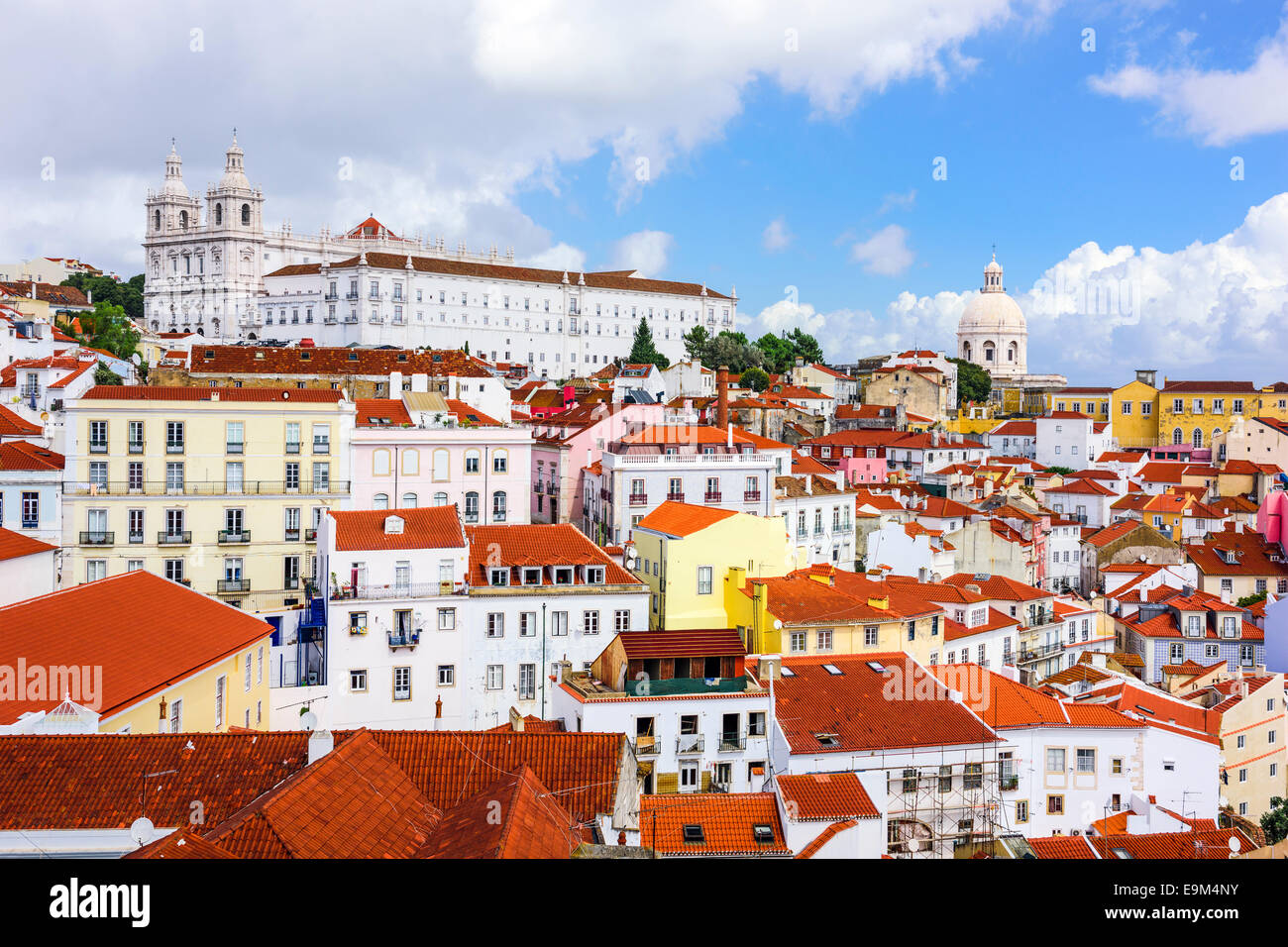 Lisbonne, Portugal skyline à Alfama, le plus ancien quartier de la ville. Banque D'Images