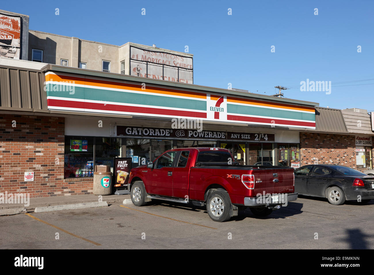 Petit 7 eleven store à Saskatoon Saskatchewan Canada Banque D'Images