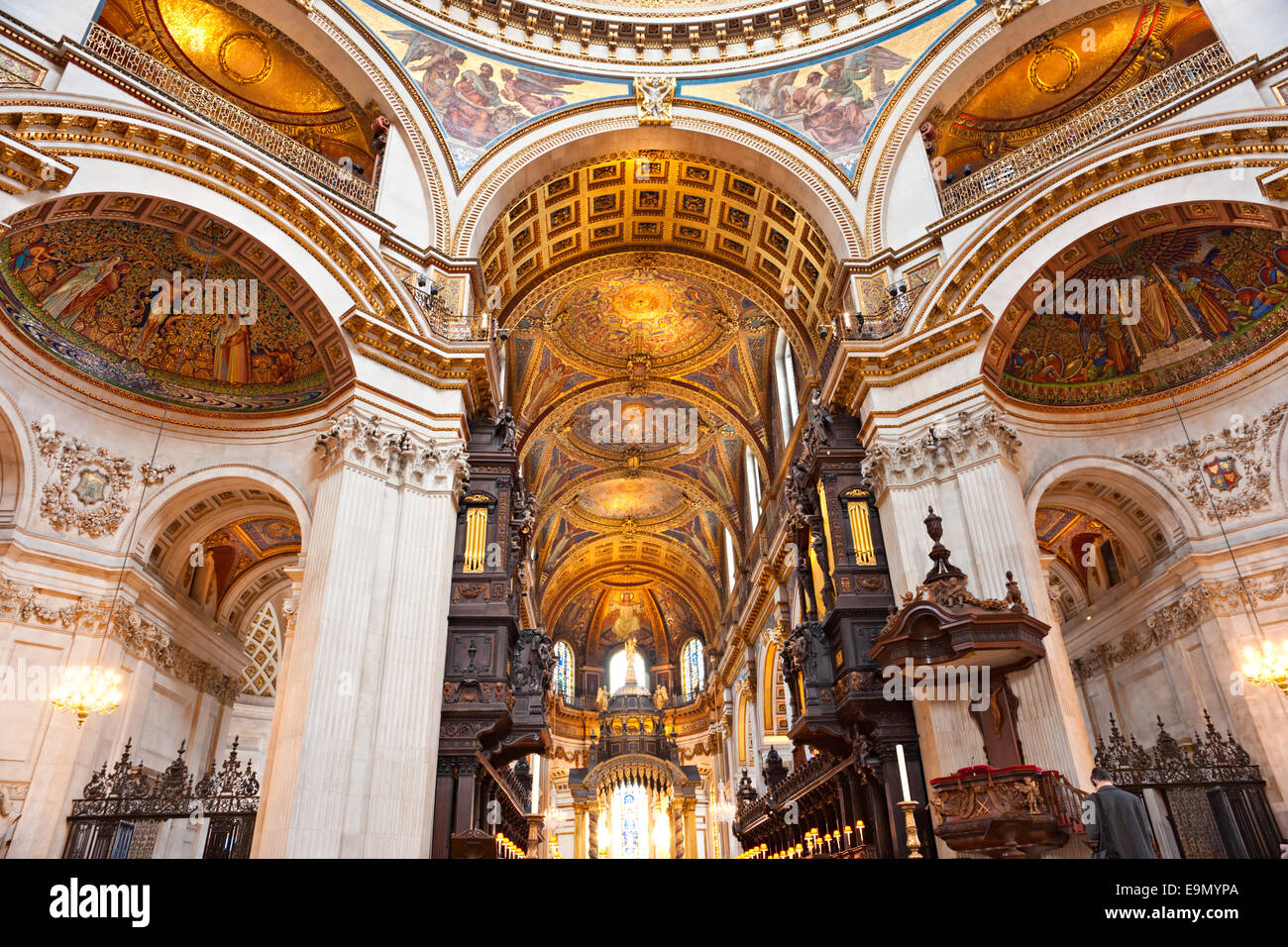 Intérieur de la cathédrale St Paul, à Londres, Royaume-Uni. Banque D'Images