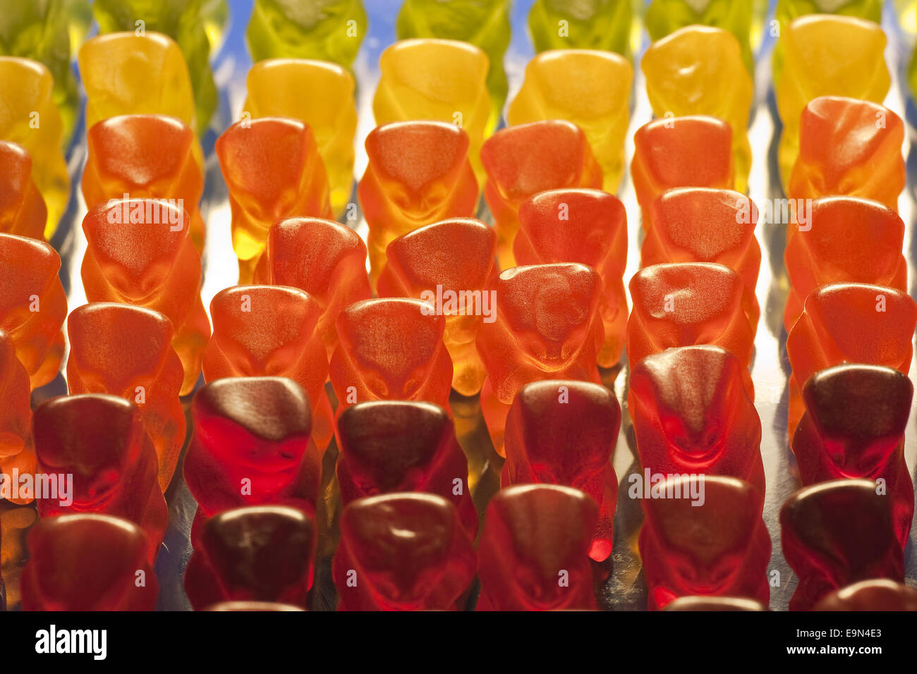 Groupe d'ours Gummi en différentes couleurs Banque D'Images