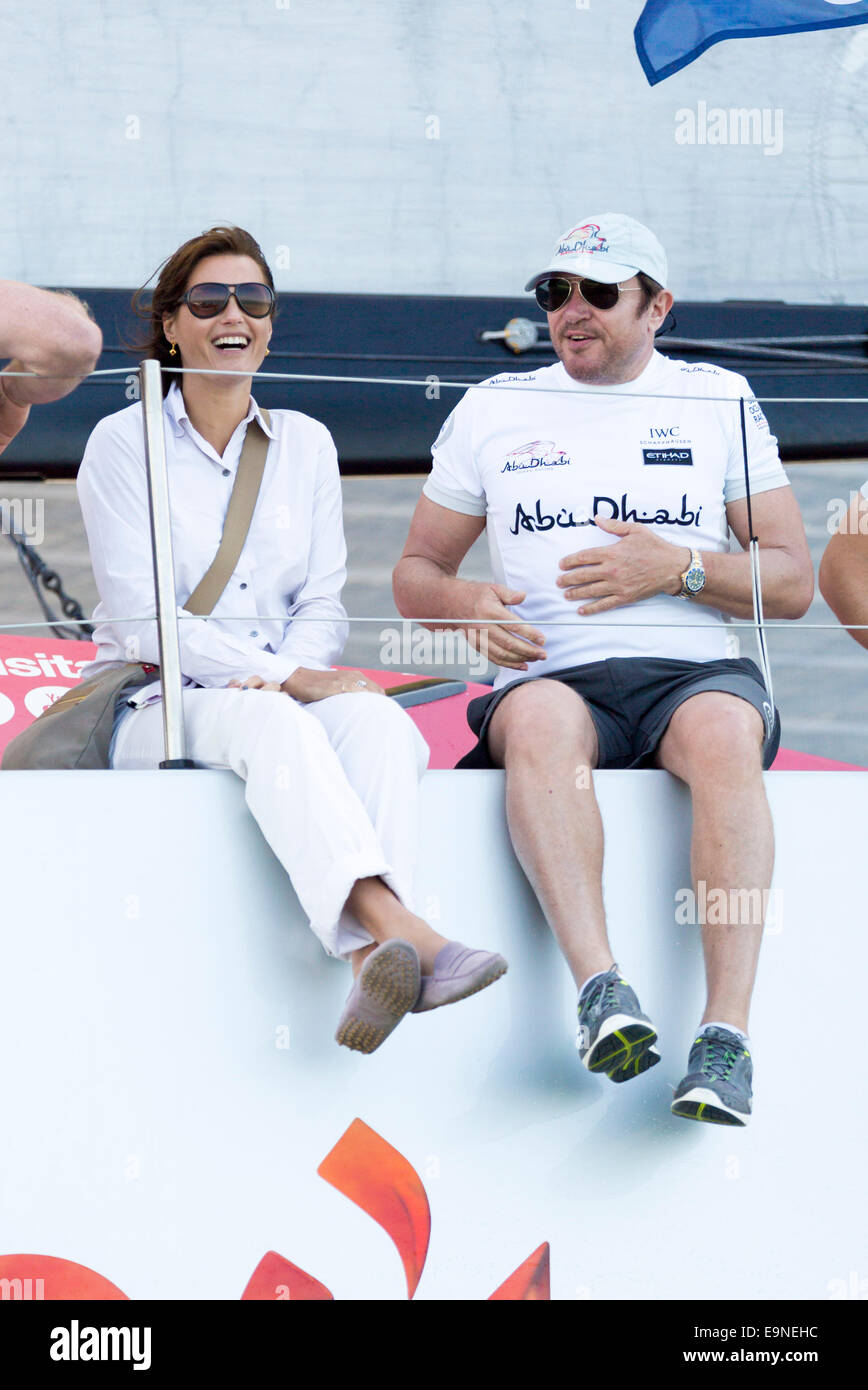 Simon et Yasmin Le Bon à bord d'Azzam pendant le Défi d'Artemis à Aberdeen Asset Management Cowes Week à Cowes sur l'île o Banque D'Images