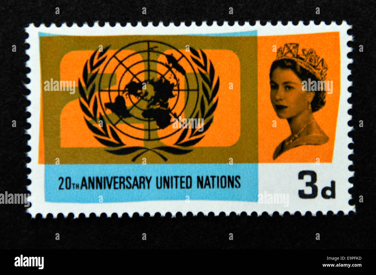 Timbre Poste La Grande Bretagne La Reine Elizabeth Ii e Anniversaire De L U N O Et Cooperation Internationale Annee 1965 Photo Stock Alamy