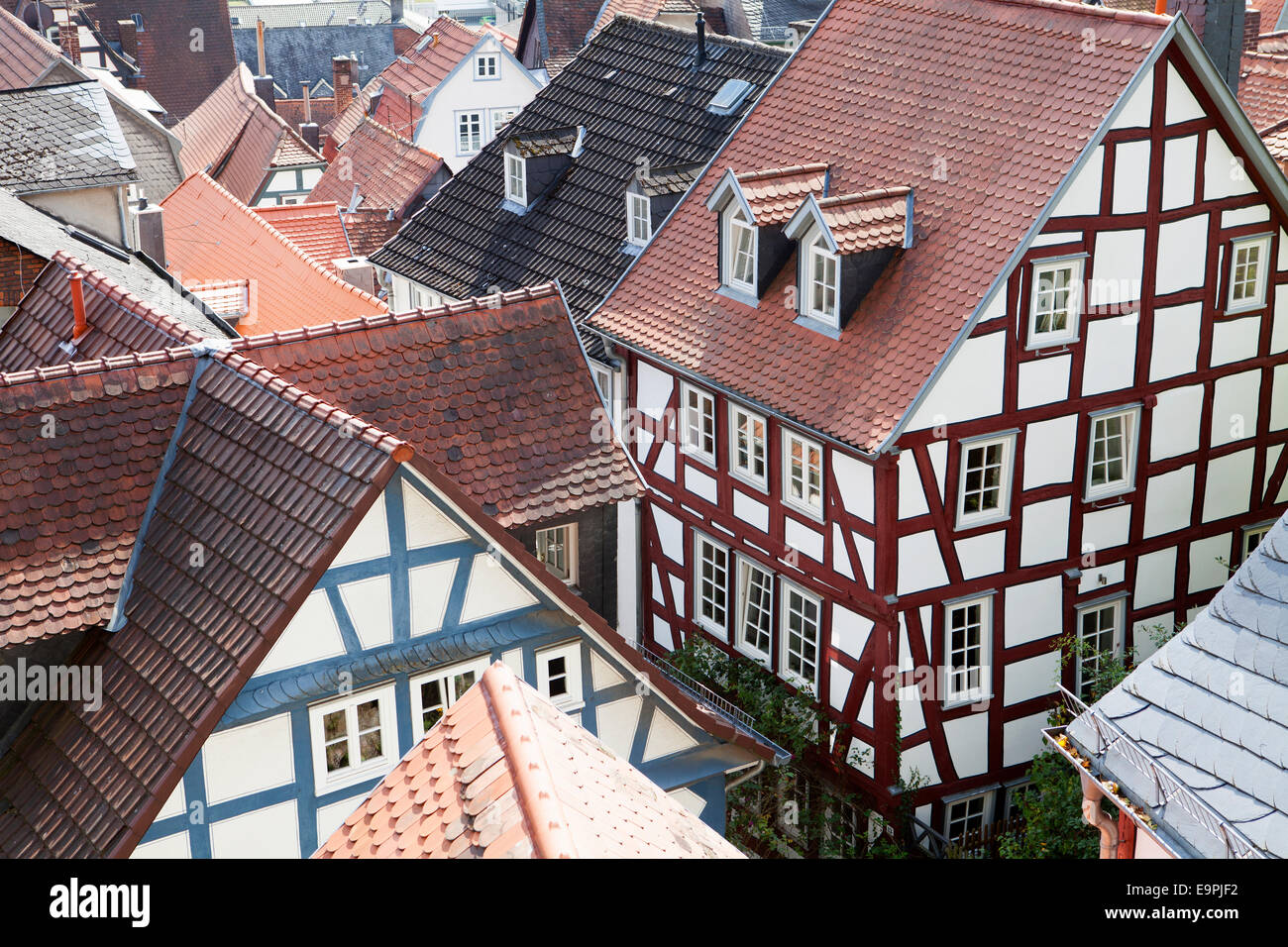 Donnant sur les toits du centre historique, Marburg, Hesse, Germany, Europe, Banque D'Images