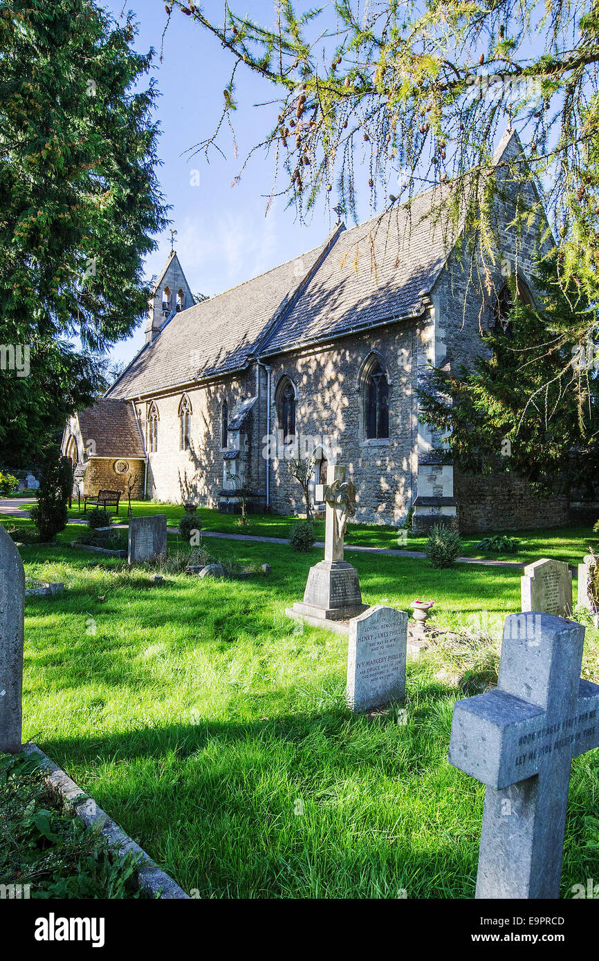 28-10-2014 Rev Tim Stead à Holy Trinity Church, Headington Quarry qui est d'obtenir un nouveau poste. Catchline : Plans de Sainte Trinité Longueur : o/n : Copie : rqd Lucy Ford Pic : Damian Halliwell Photo Banque D'Images