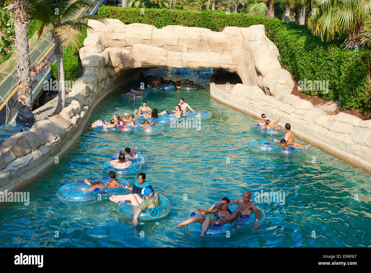 La rivière ride au parc aquatique Aquaventure l'Hôtel Atlantis The Palm