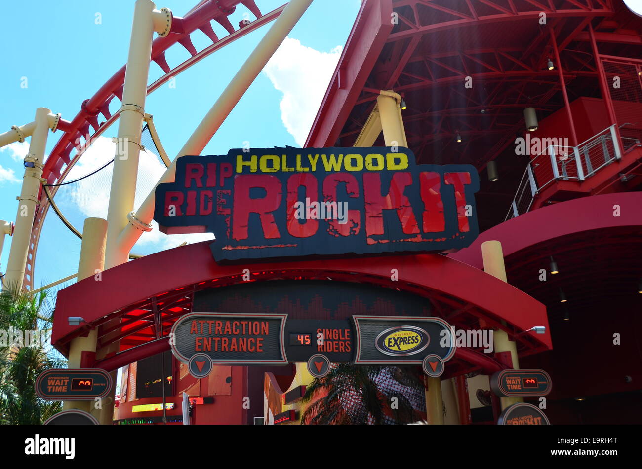 Hollywood Rip Ride Rockit roller coaster à Universal Studios Orlando en Floride Banque D'Images