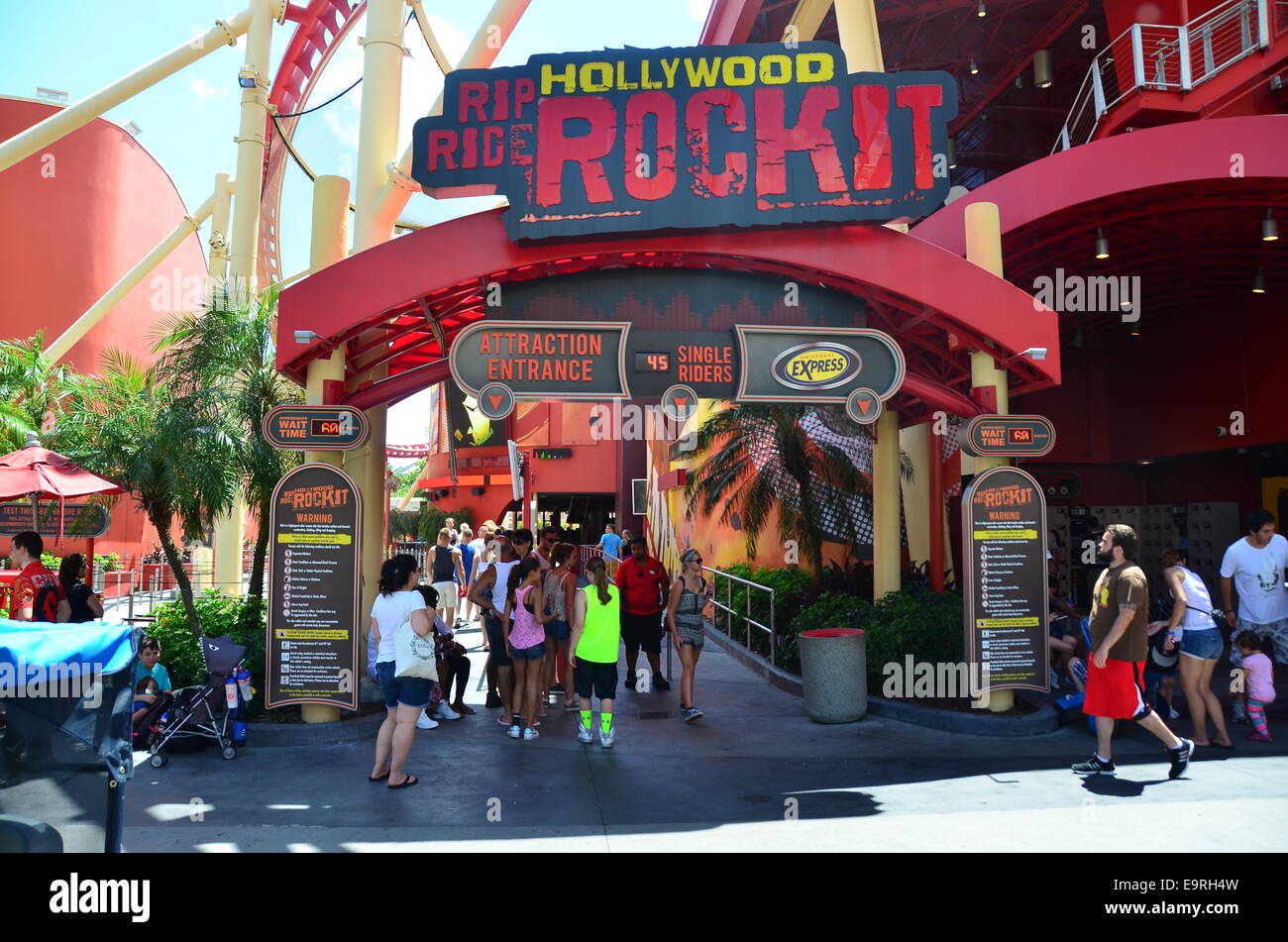 Hollywood Rip Ride Rockit roller coaster à Universal Studios Orlando en Floride Banque D'Images