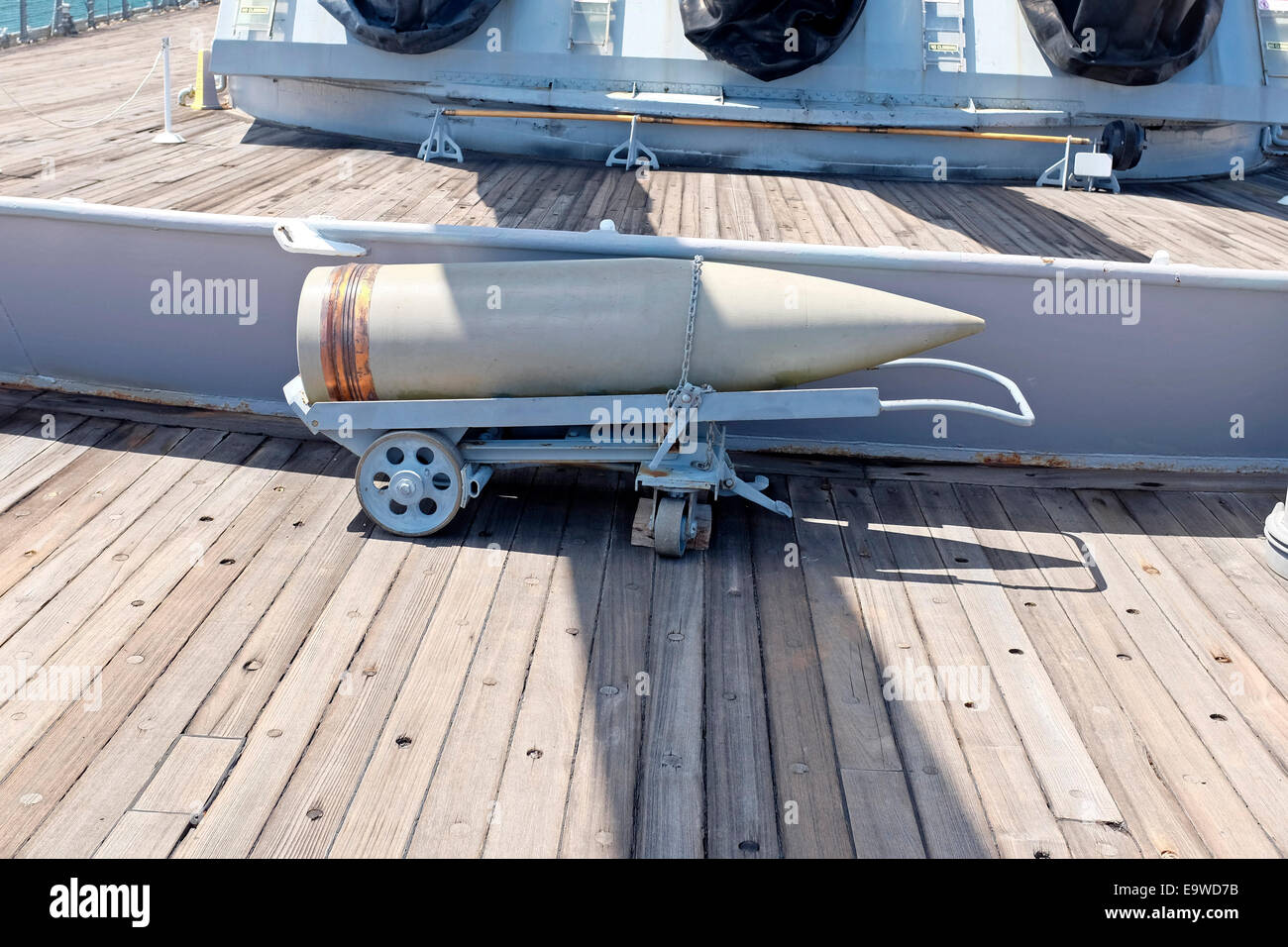 16 inch shell navale à bord du USS Missouri Banque D'Images