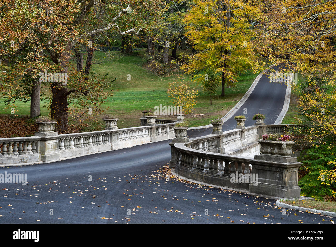 Le pont blanc, site historique national de Vanderbilt Mansion, Hyde Park, New York, USA Banque D'Images