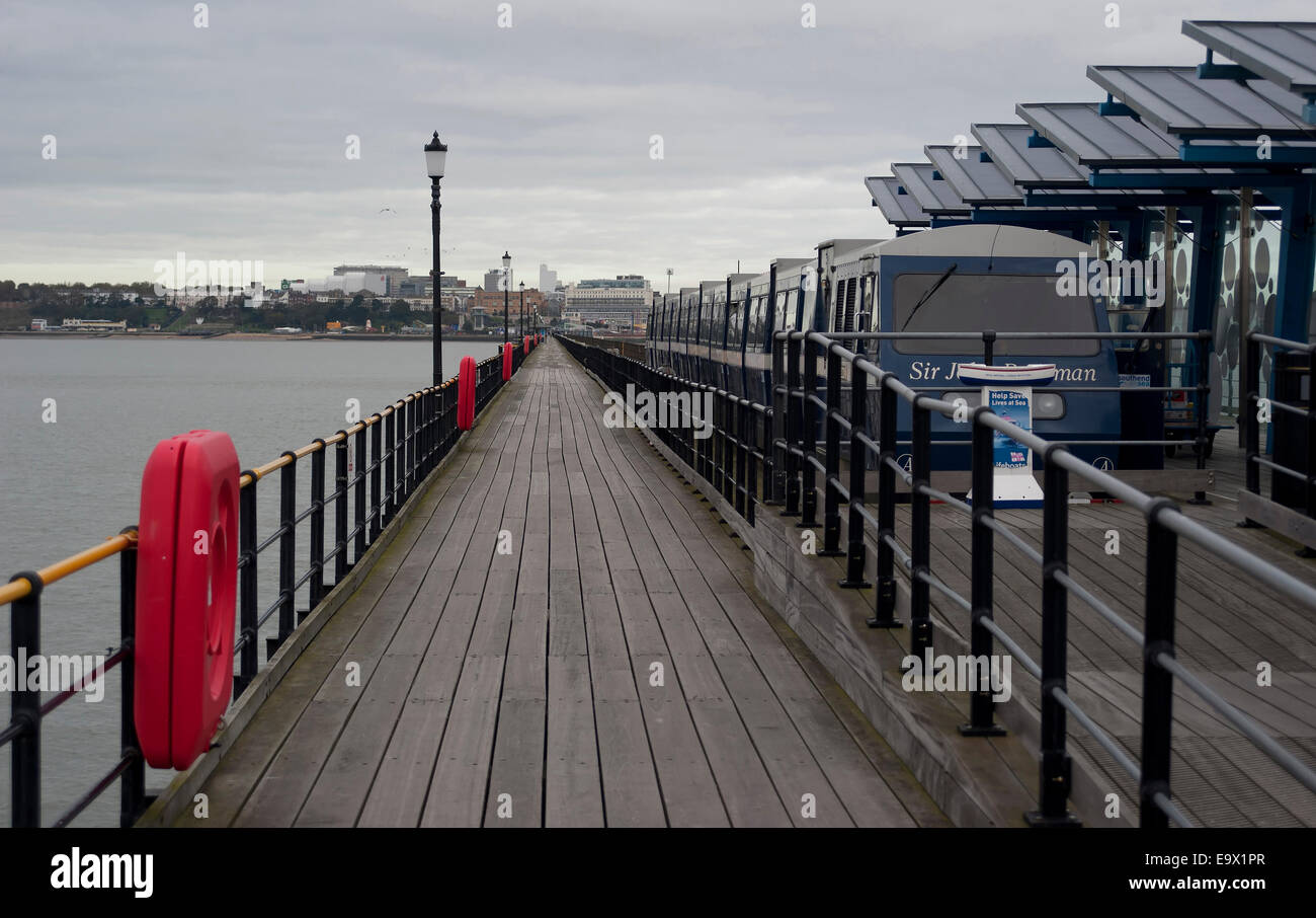 Jetée de Southend, Southend-on-Sea, Essex, Angleterre, Royaume-Uni. Banque D'Images