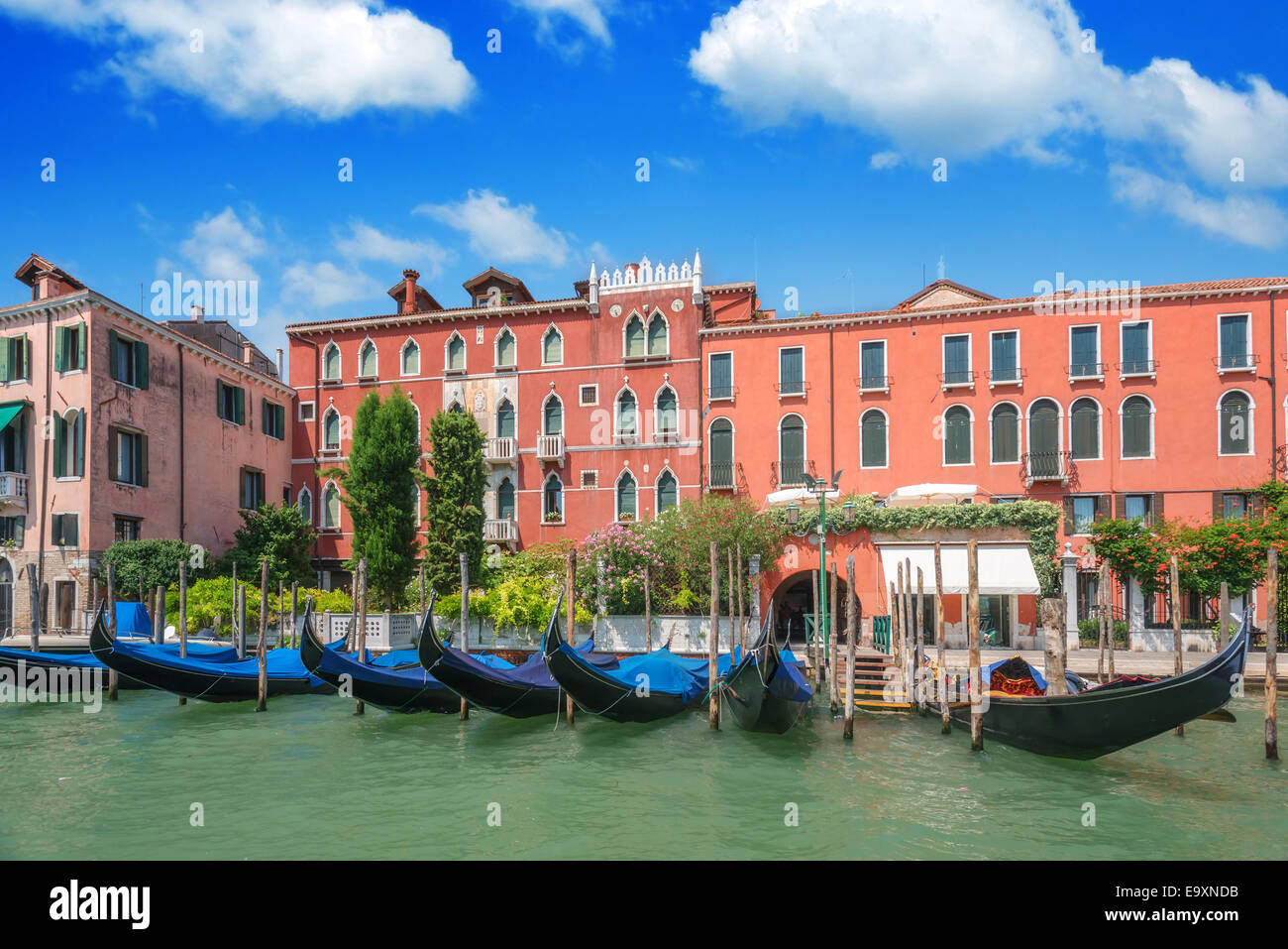 Gondole de Venise sur le temps du soir Banque D'Images