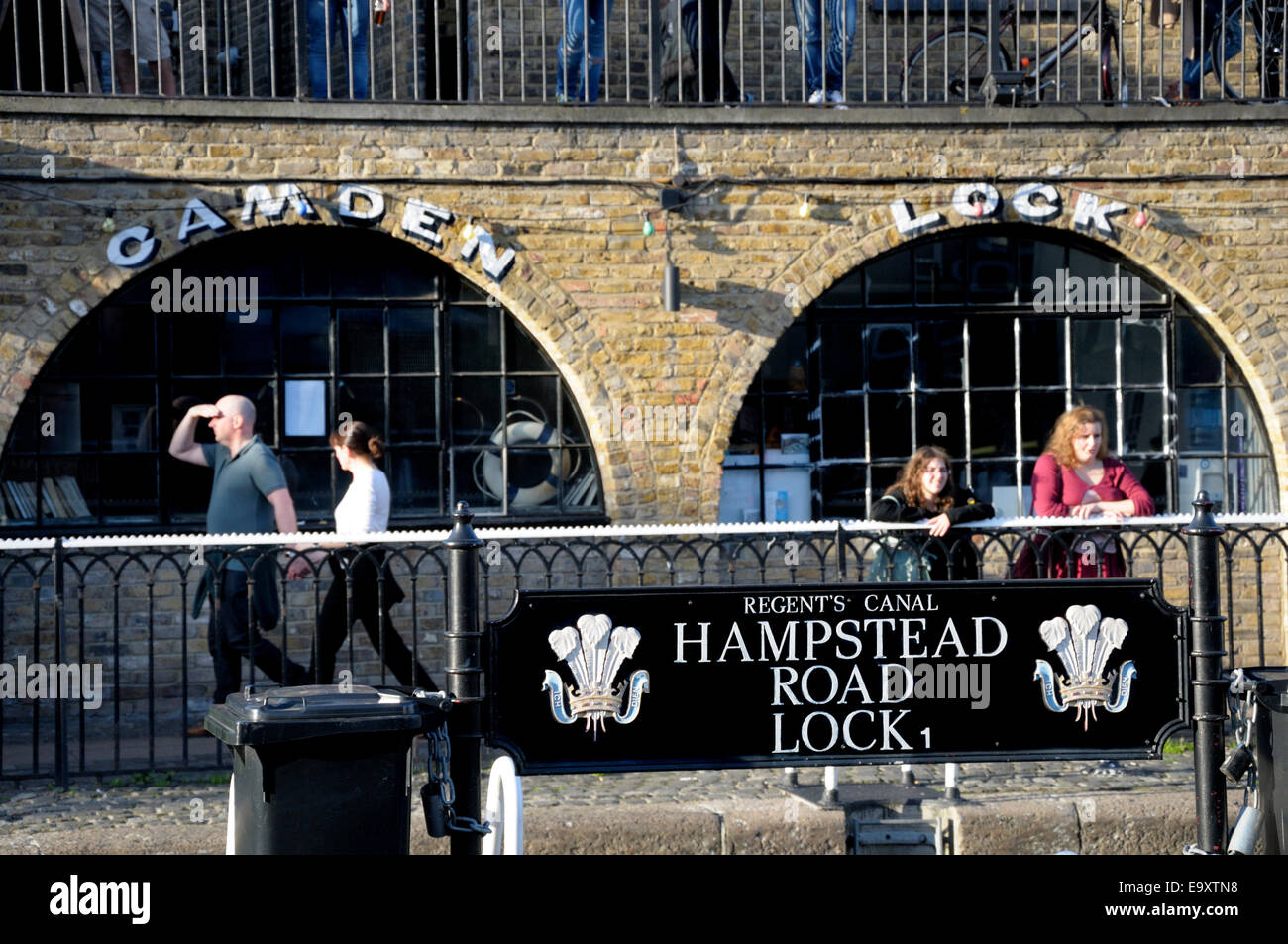 Londres, Angleterre, Royaume-Uni. Hampstead Road, Camden Lock. Regent's Canal Banque D'Images