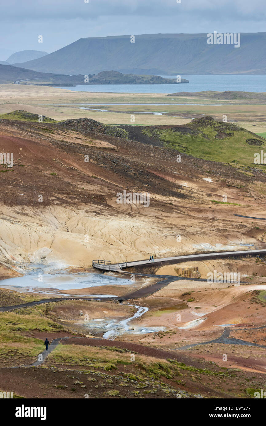 La boue des fosses, solfatare, gisements minéraux, zone géothermique près de Krýsuvík Seltún ou Krísuvík, Reykjanesskagi Banque D'Images
