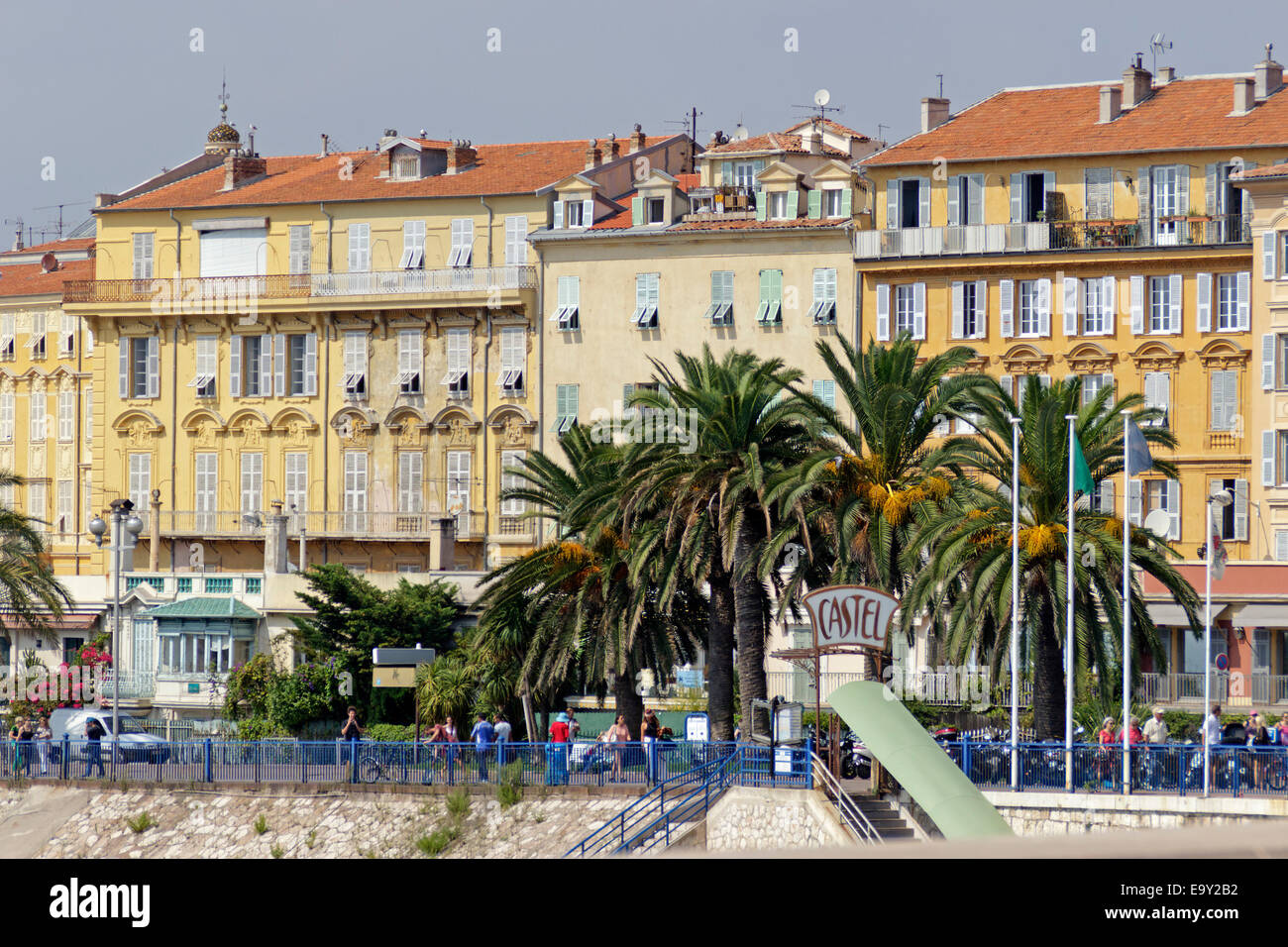 Front de mer, Nice, Côte d'Azur, France Banque D'Images