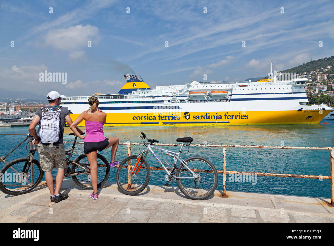 Ferry corse, port, Nice, Côte d'Azur, France Banque D'Images