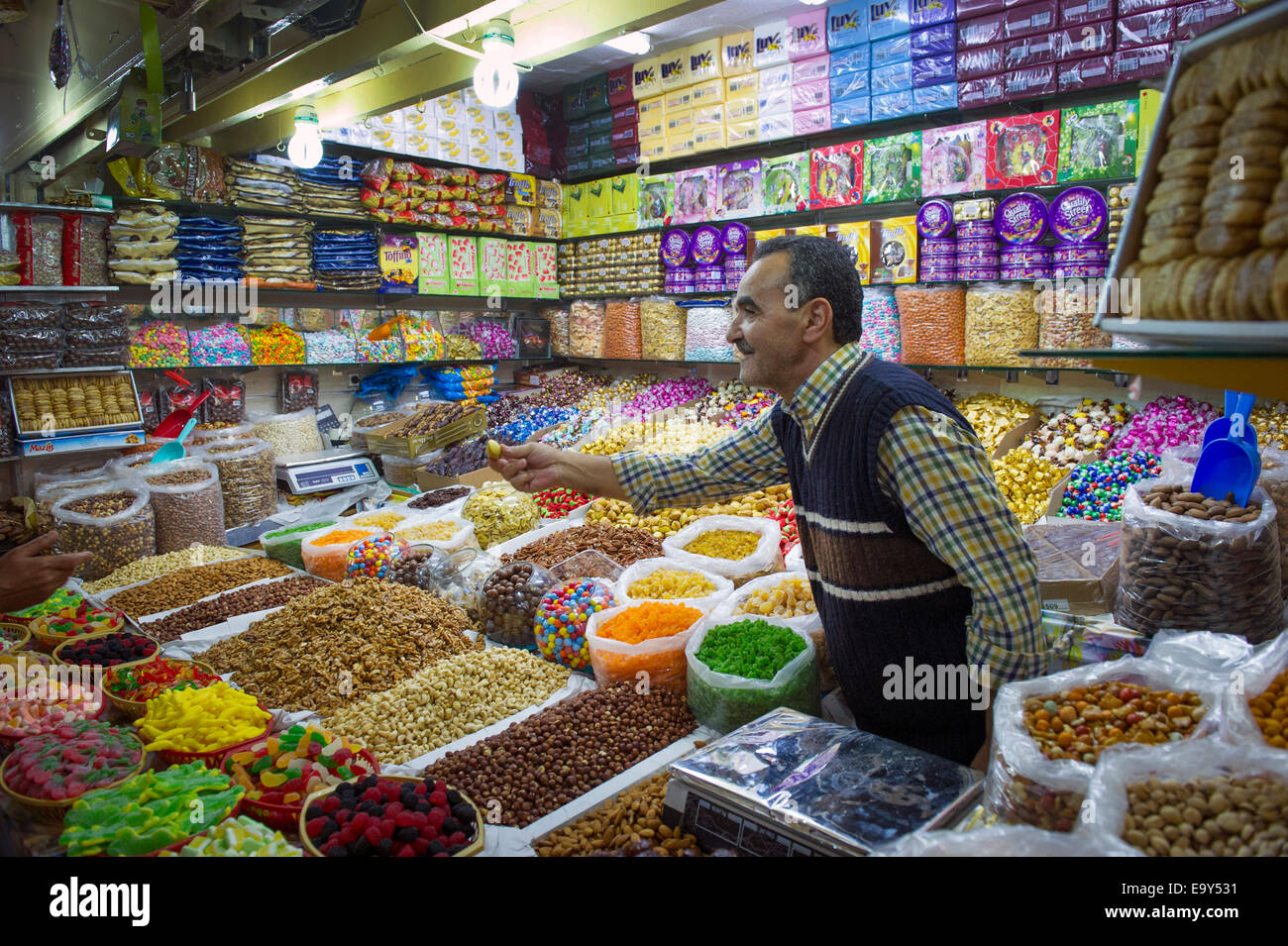 Sweet Shop vendeur Maroc Banque D'Images